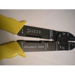 pince à sertir les cosses pré-isolées